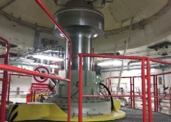 LDo návštěva lipenské elektrárny (turbína)