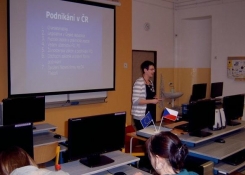Založení fiktivní firmy - lektorka ing. Stanislava Hátleová