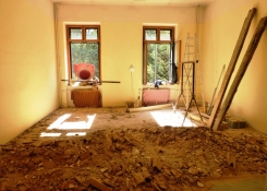 Demoliční práce začaly na začátku července 2015