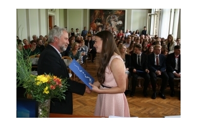 Předávání maturitních vysvědčení