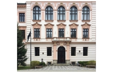 Zemřel bývalý učitel gymnázia, říjen 2019