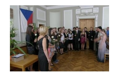 Slavnostní předávání maturitního vysvědčení