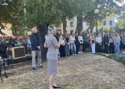 Nová učitelka našeho gymnázia a zároveň výkonná manažerka FOTOSu Lenka Vetýšková