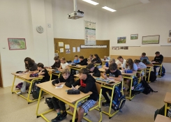 2. září po prázdninách do lavic