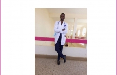 Virtuální schůzka s Brianem, studentem medicíny v Keni